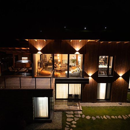 Mountain Lodge Rîşnov エクステリア 写真