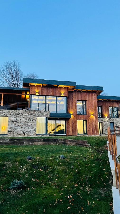 Mountain Lodge Rîşnov エクステリア 写真